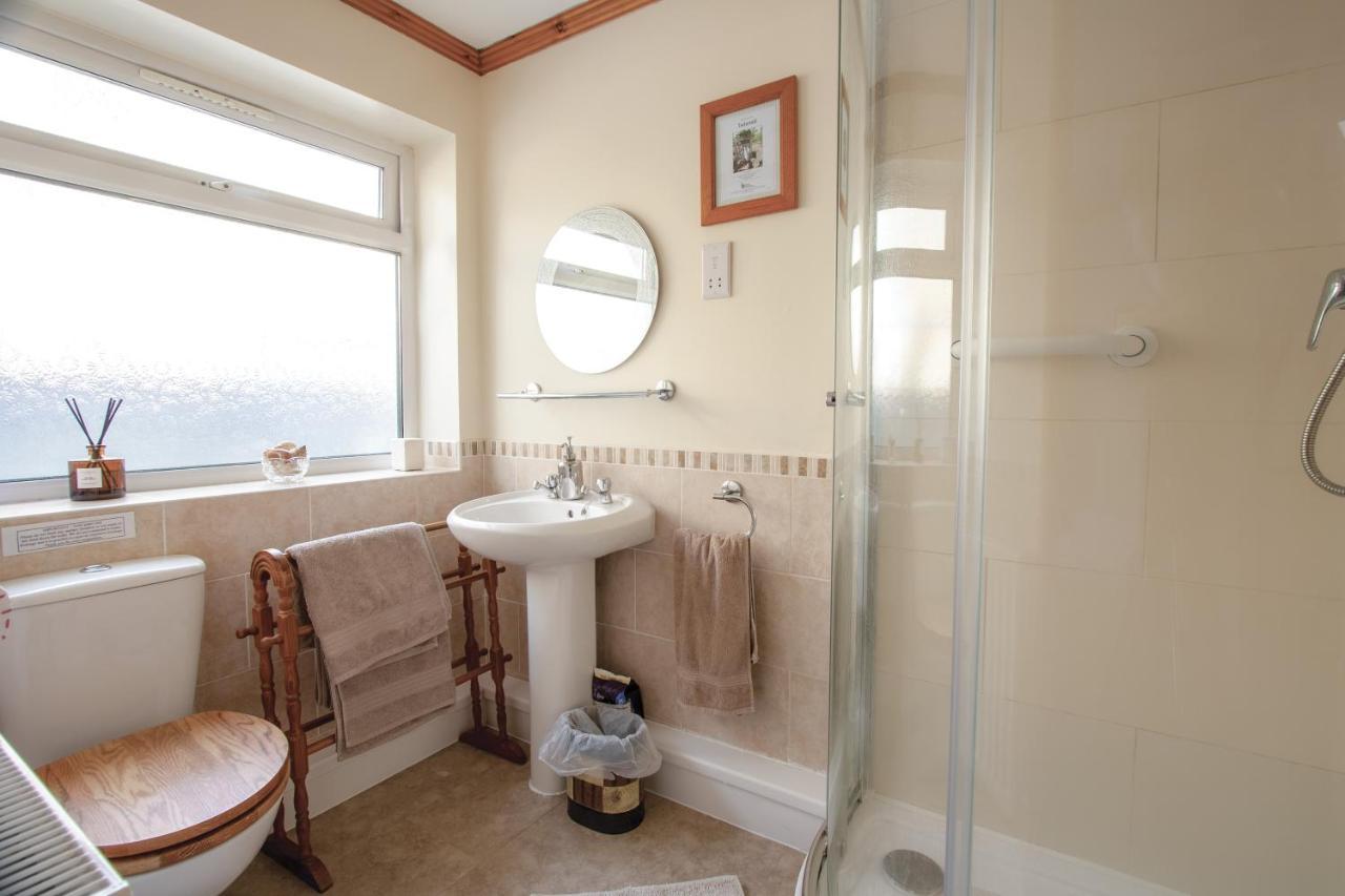 Bronllys Farm Coastal Self-Catering Apartamento Llanelli Exterior foto