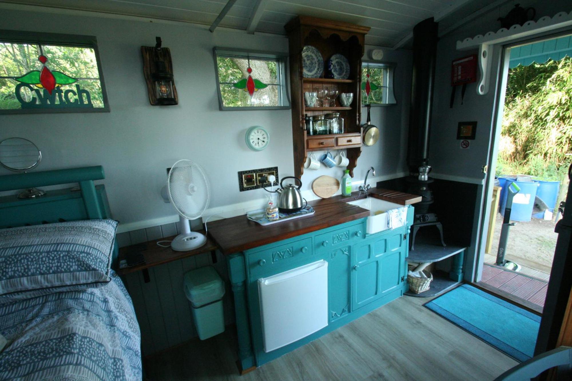 Bronllys Farm Coastal Self-Catering Apartamento Llanelli Quarto foto