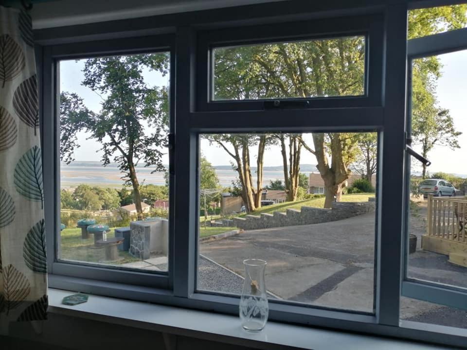 Bronllys Farm Coastal Self-Catering Apartamento Llanelli Exterior foto