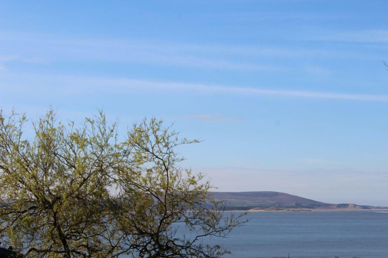 Bronllys Farm Coastal Self-Catering Apartamento Llanelli Exterior foto